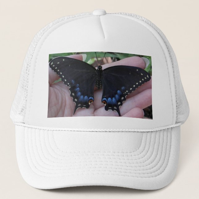 Camionero Mariposa de cola cruda negra #1 Gorra (Anverso)