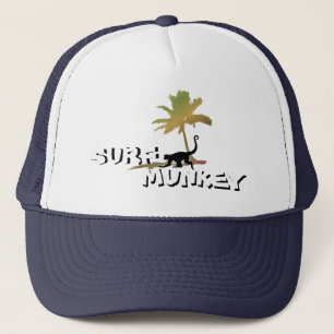 Camionero Munkey en el diseño de la playa en el gorra del