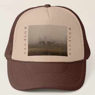 Camionero Niebla escarchada de la mañana en el gorra de