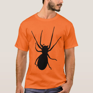 Camisa araña negra temblorosa