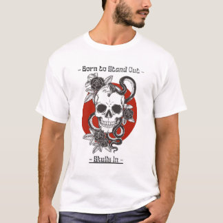 camisa blanca impresa con diseño de cráneo