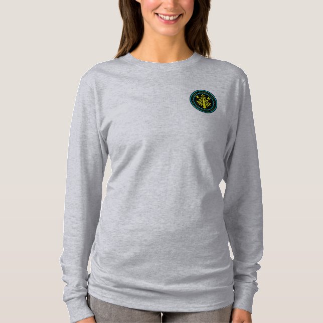 Camisa con logotipo de bolsillo de JBNHS (Anverso)