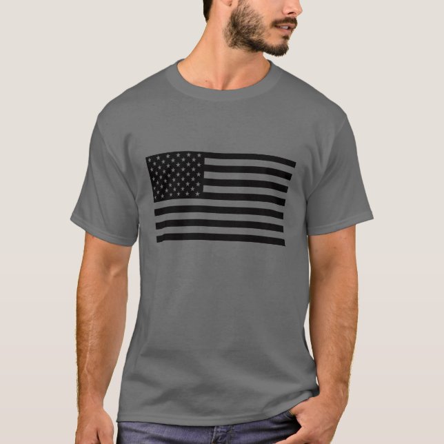 Camisa de bandera estadounidense - Texto negro (Anverso)
