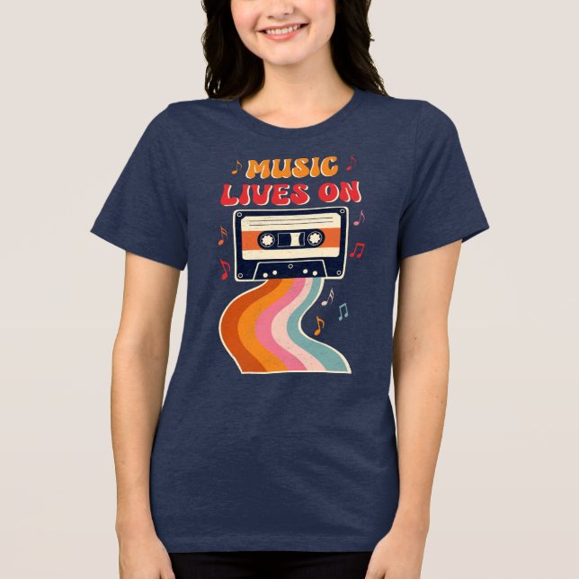 Camisa De Cinta Retro Cassette - La Música Vive En (Anverso)
