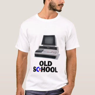Camisa de la escuela vieja del comodoro