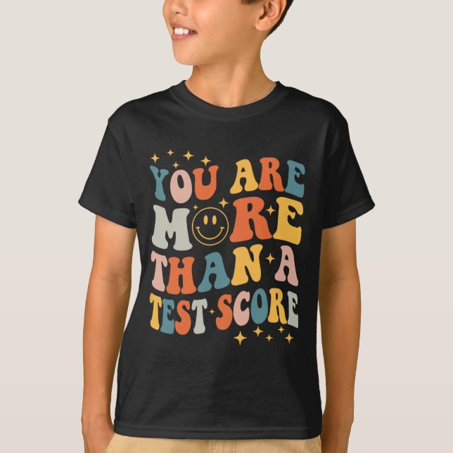 Camisa De Maestra Día Eres Más Que Una Puntuación  (Anverso)