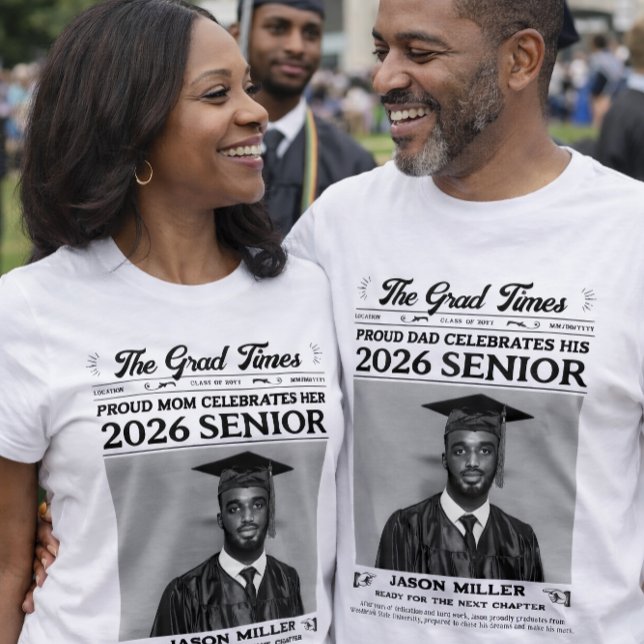 Camisa de periódico de graduación, madre orgullosa (Personalized Graduation Newspaper Shirt, Proud Mom Graduate T-Shirt, Proud Dad of Grad Shirt)