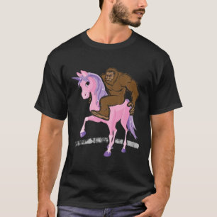 Camisa de pie Sasquatch montando unicornio T Shi