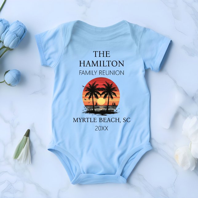 Camisa de playa de Reunión Familiar (Baby one-piece Beach Family Reunion  Custom date and location T-shirt with family names on back )