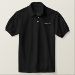 Camisa de polo clásica Mens Groom<br><div class="desc">Camisa de polo clásica para el Groom mostrada en negro con letras bordadas en blanco.</div>