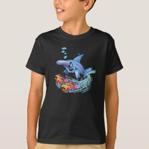 Camisa del dibujo animado del tiburón de