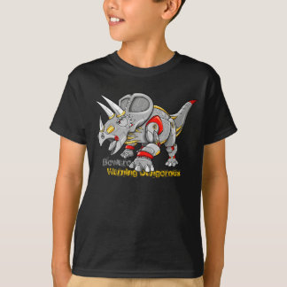 Camisa del dinosaurio del Triceratops de la
