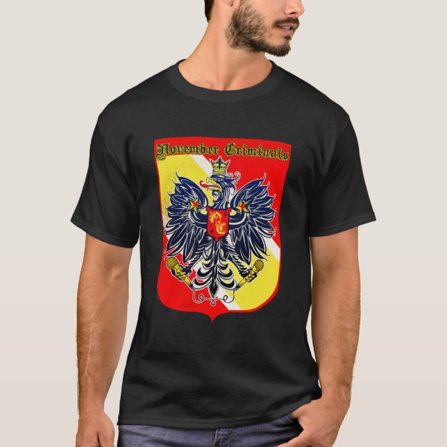 Camisa del escudo de los criminales de noviembre (Anverso)