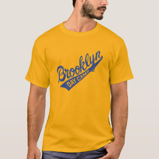 Camisa del logotipo del campamento diurno de