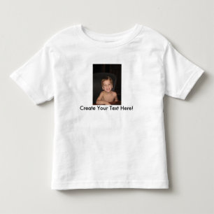 Camisa del niño con la imagen y el texto de