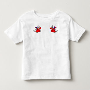 Camisa del tatuaje del trago del niño