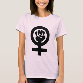 Camisa feminista del símbolo del puño