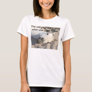 Camisa gris vieja de la yegua