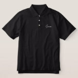 Camisa Groom Polo<br><div class="desc">Camisa Groom Polo mostrada en negro con texto bordado en blanco.</div>