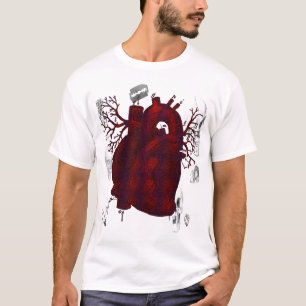 Camisa humana oscura del corazón