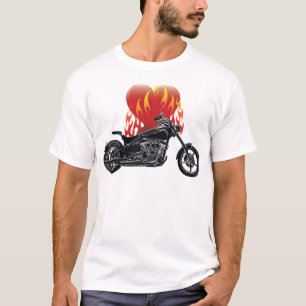Camisa llameante del motorista del amor