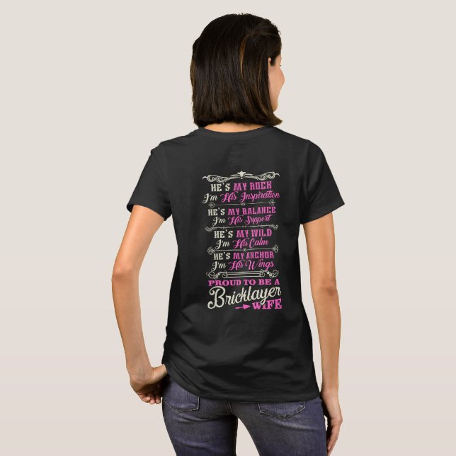 Camisa orgullosa de la esposa del albañil (Reverso completo)