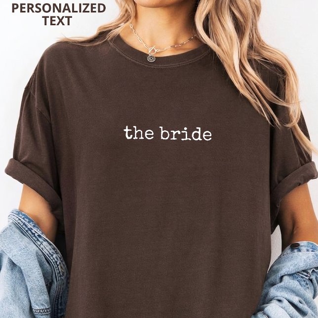 Camisa Personalizada con Nombre de Dama de Honor c (minimalist bridal party shirt gift, elegant script bridesmaid shirt, bridesmaid proposal shirt gift)
