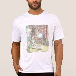 CAMISETA さやれにじ　古いテレビのある部屋で、四角いものを持ってカーペットの上に座っている女性のイラスト