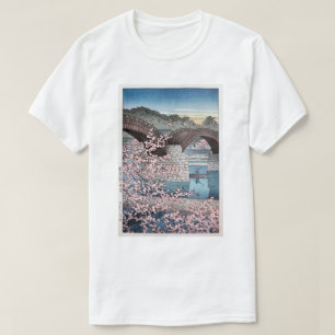 Camiseta 錦 帯 橋 の 宵, primavera en el puente de Kintai, Hasui