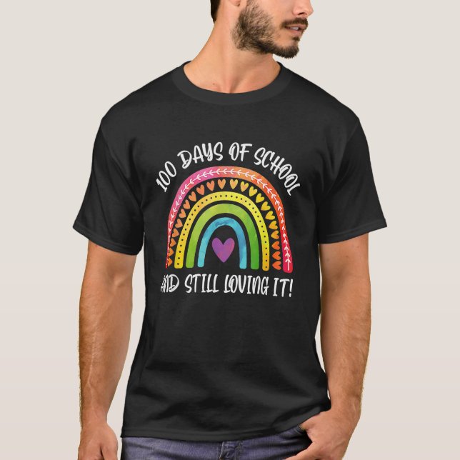 Camiseta 100 Days Brighter Rainbow for Teacher Happy 100th  (Anverso)