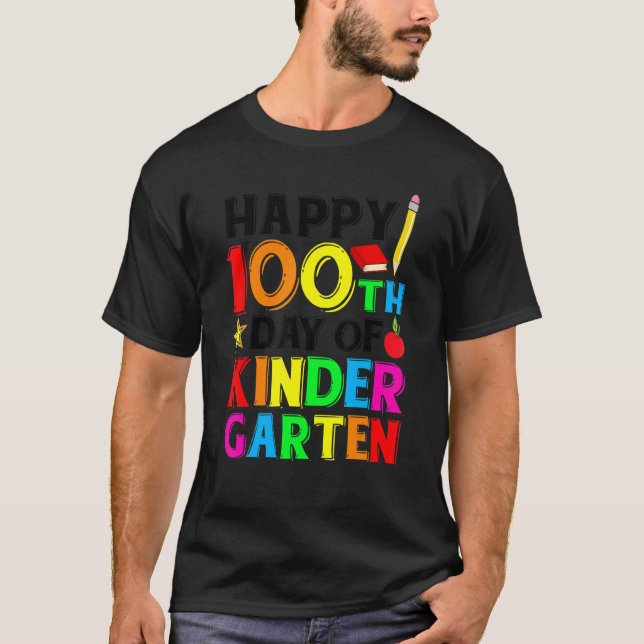 Camiseta 100 Days Of Kindergarten Happy 100th Day Of School (Anverso)