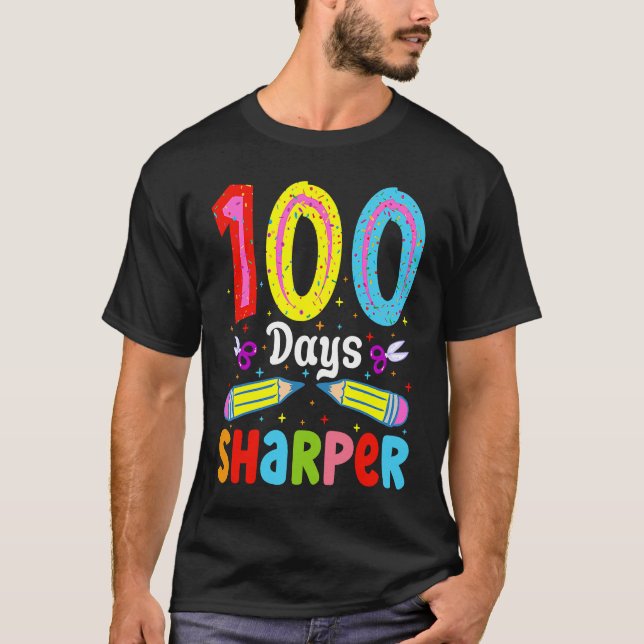 Camiseta 100 Days Sharper 100 Days Of School Pencil 100 Day (Anverso)
