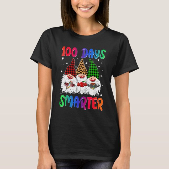 Camiseta 100 Days Smarter Gnome Teacher Kids 100th Day Of S (Anverso)
