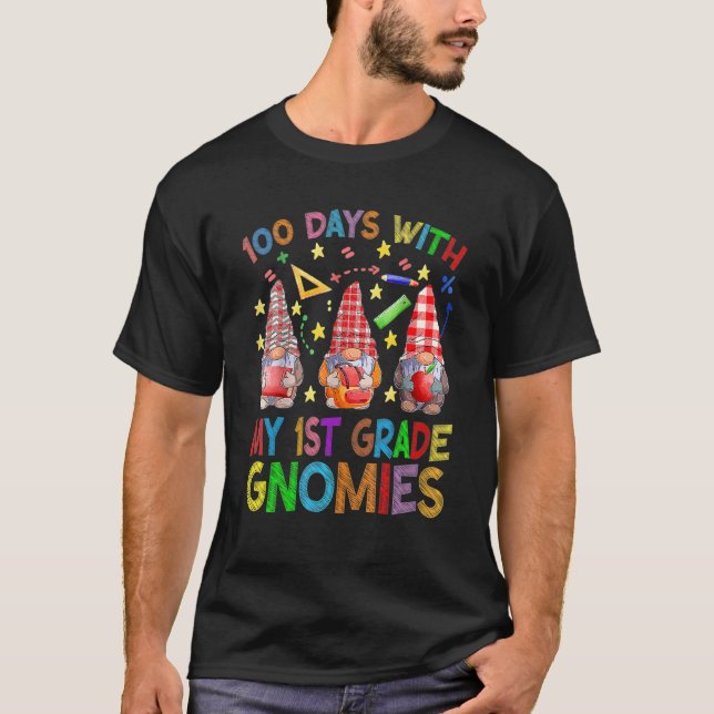 Camiseta 100 Days With My 1st Grade Gnomes Virtual Teachers (Anverso)