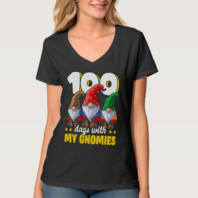 Camiseta 100 Days With My Gnomies Happy 100th Day Of School (Anverso)