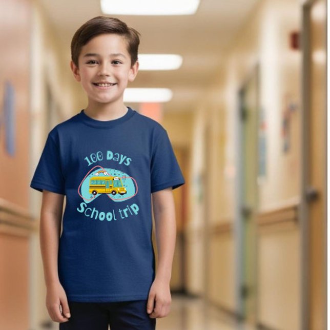 Camiseta 100 días de aventura escolar: nivel 100 de los niñ (Subido por el creador)