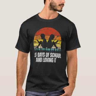 CAMISETA 100 DÍAS DE CLASE Y MAESTRA QUE LO AMA