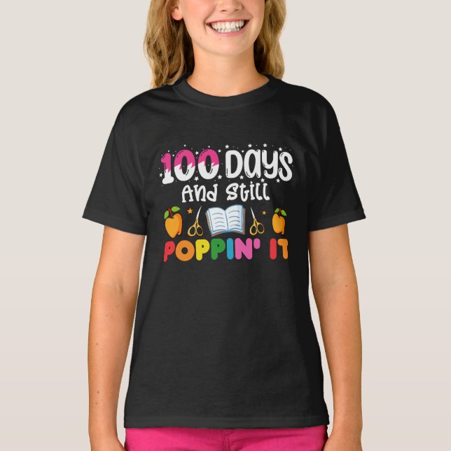 Camiseta 100 Días De Enseñanza Y Aún Así Lo Popinan (Anverso)