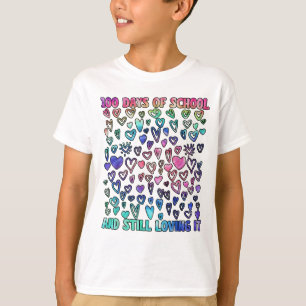 Camiseta 100 Días de Escuela Y Todavía Lo Amo corazones