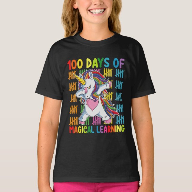 Camiseta 100 Días De Magica Escuela Unicornio (Anverso)