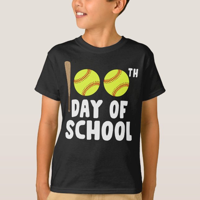 Camiseta 100 días del softball escolar divertido (Anverso)