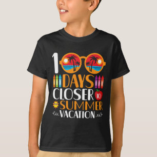 Camiseta 100 días más cerca de las vacaciones de verano