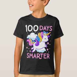 Camiseta 100 días más inteligentes de clases en Unicorn