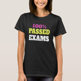 Camiseta 100 estudiantes universitarios de exámenes aprobad