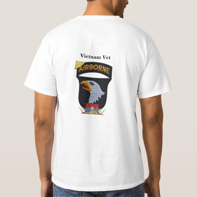 Camiseta 101.ª guerra de vietnam con águilas gritando en el (Reverso)