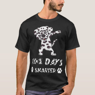 Camiseta 101 Days Smarter Dabbing Dalmatian Dog Chewing Gum
