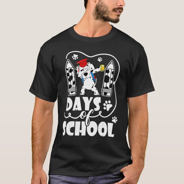 Camiseta 101 días más divertidos para profesores de perro d (Anverso)