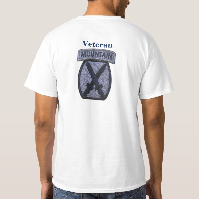 Camiseta 10mos veterinarios de los veteranos de Fort Drum (Reverso)