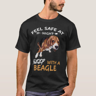 Camiseta 124 Siente Seguro Por La Noche Duerme Con Un Beagl