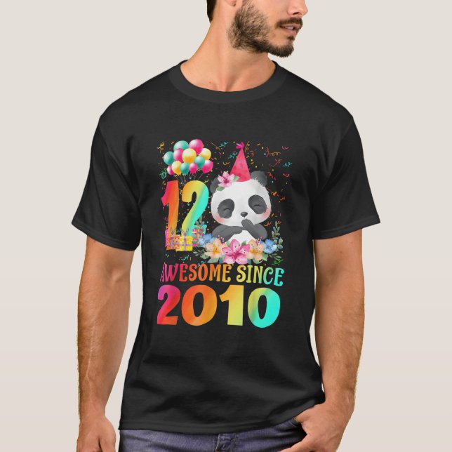 Camiseta 12 12Th Panda Awesome Since 2010 (Anverso)
